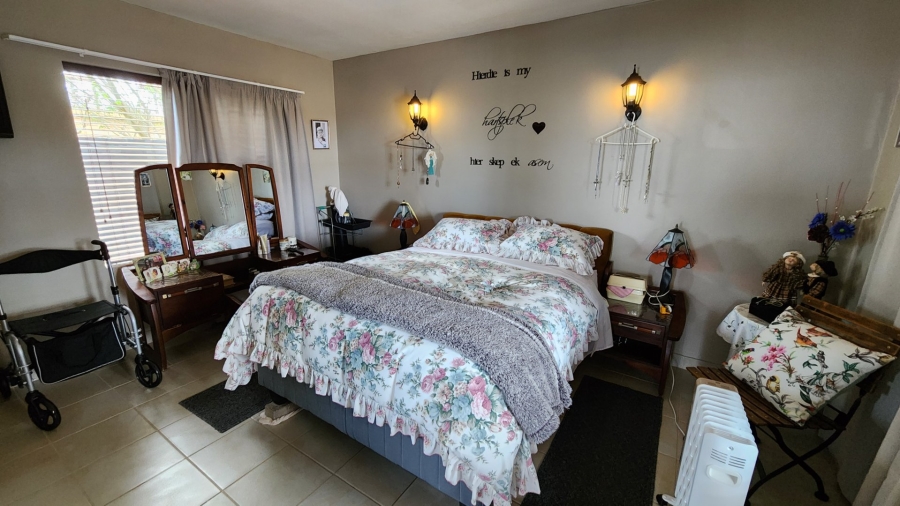 10 Bedroom Property for Sale in Dana Bay Western Cape